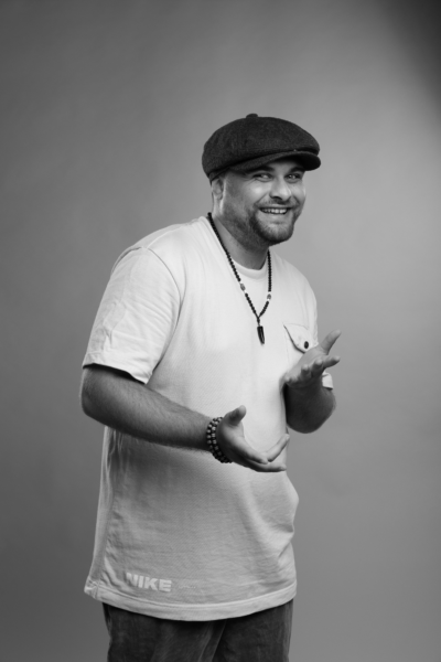DJ Grooveek